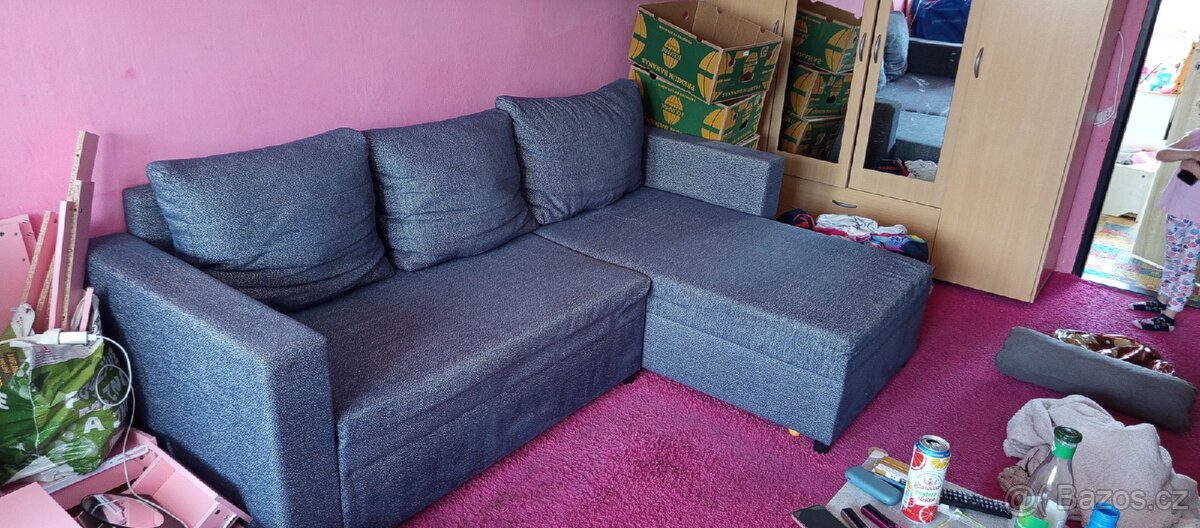 Gauč L