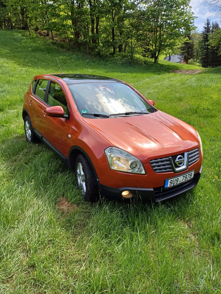 Nissan Qashqai 2.0 4x4 benzín