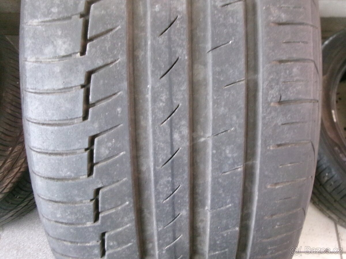 235/45 R17 CONTINENTAL (4,5-5mm) č.15703