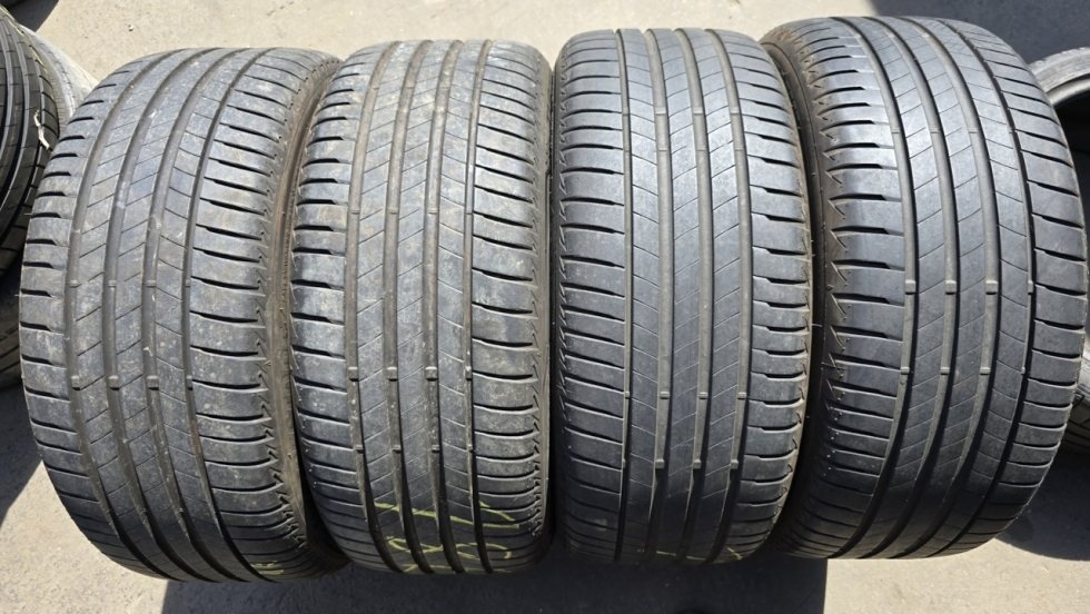 Letní pneu 225/45/17 Bridgestone