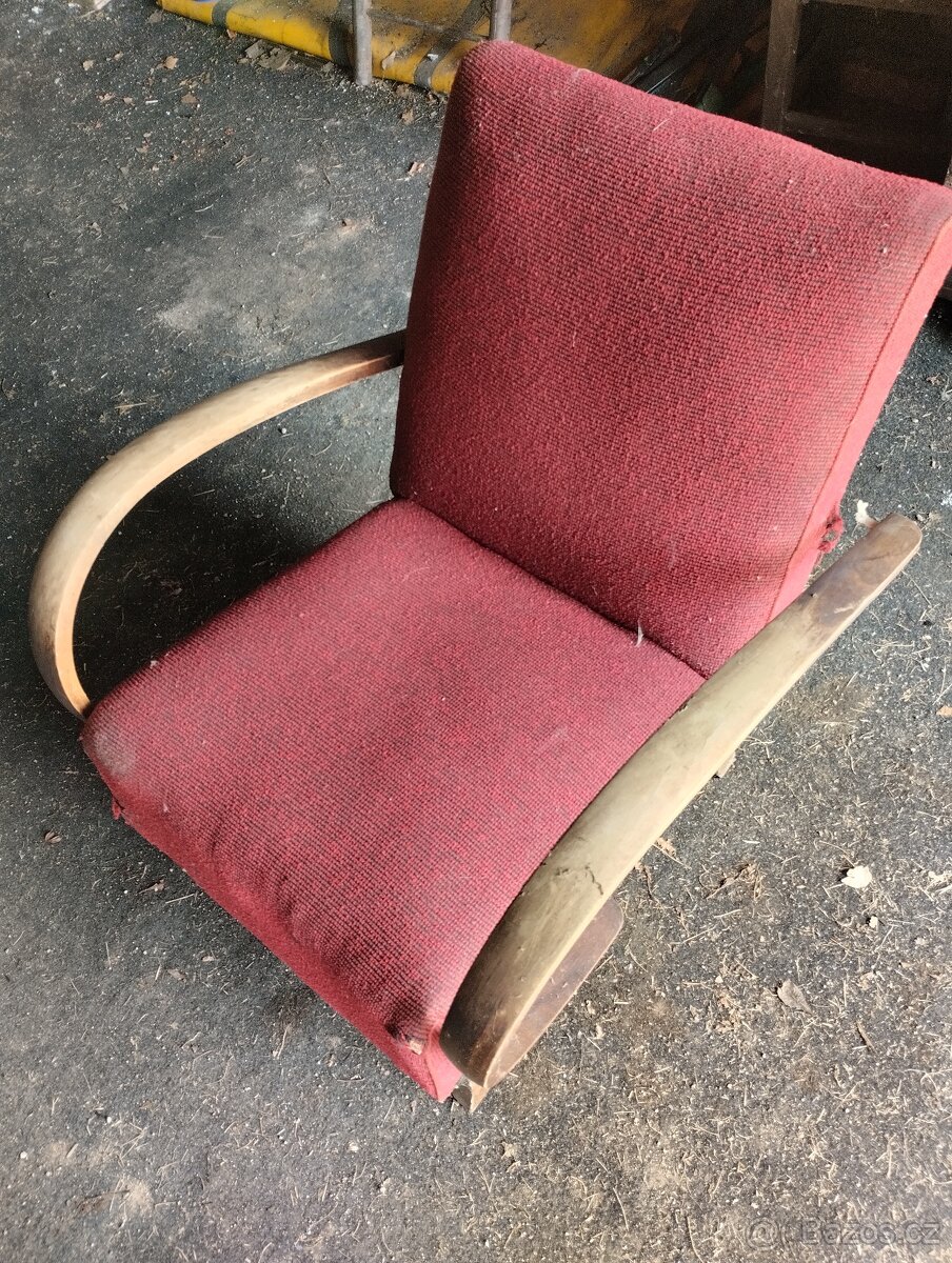 Prodám křeslo k renovaci