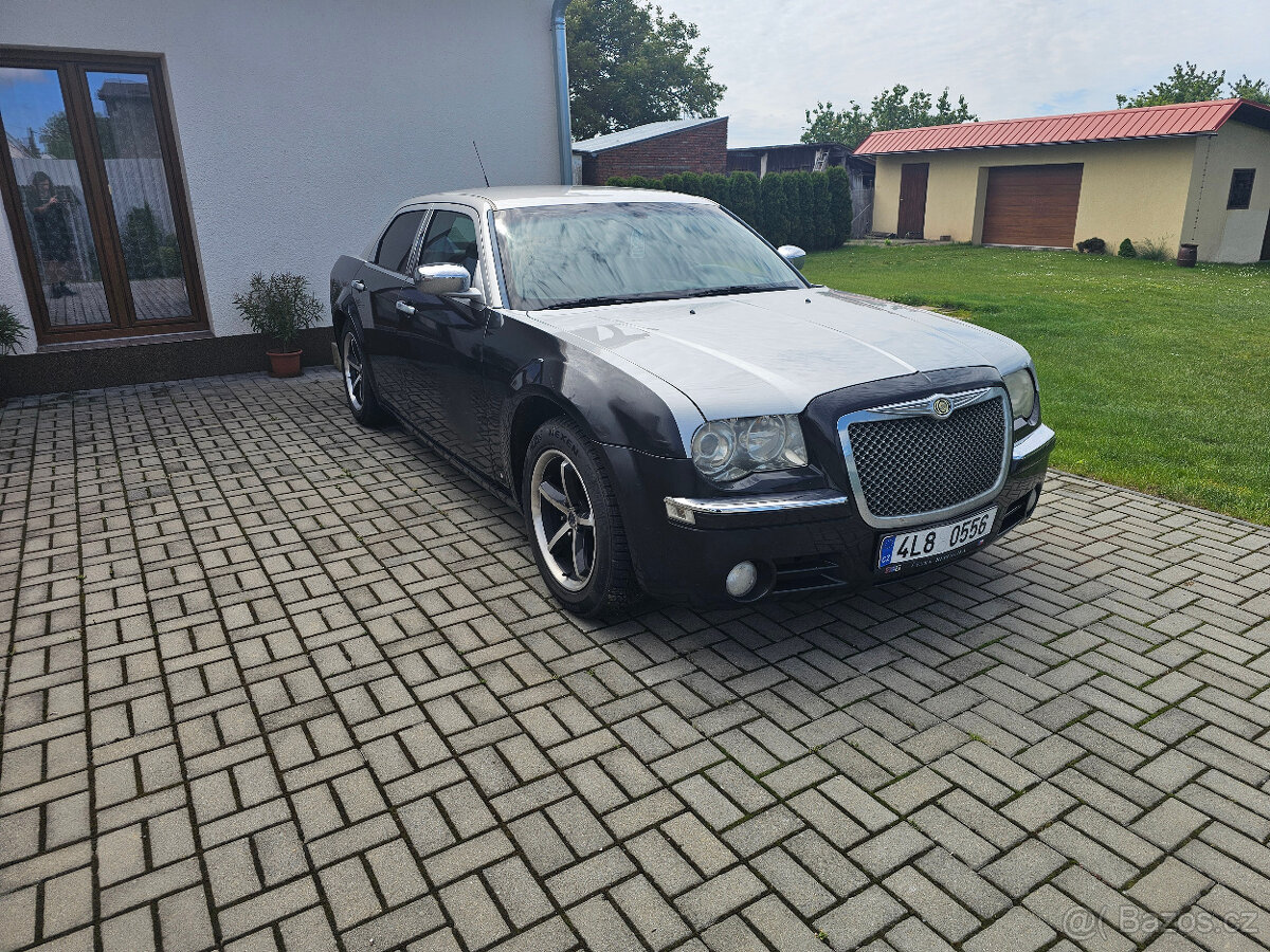 Chrysler 300C 2.7 V6 LPG