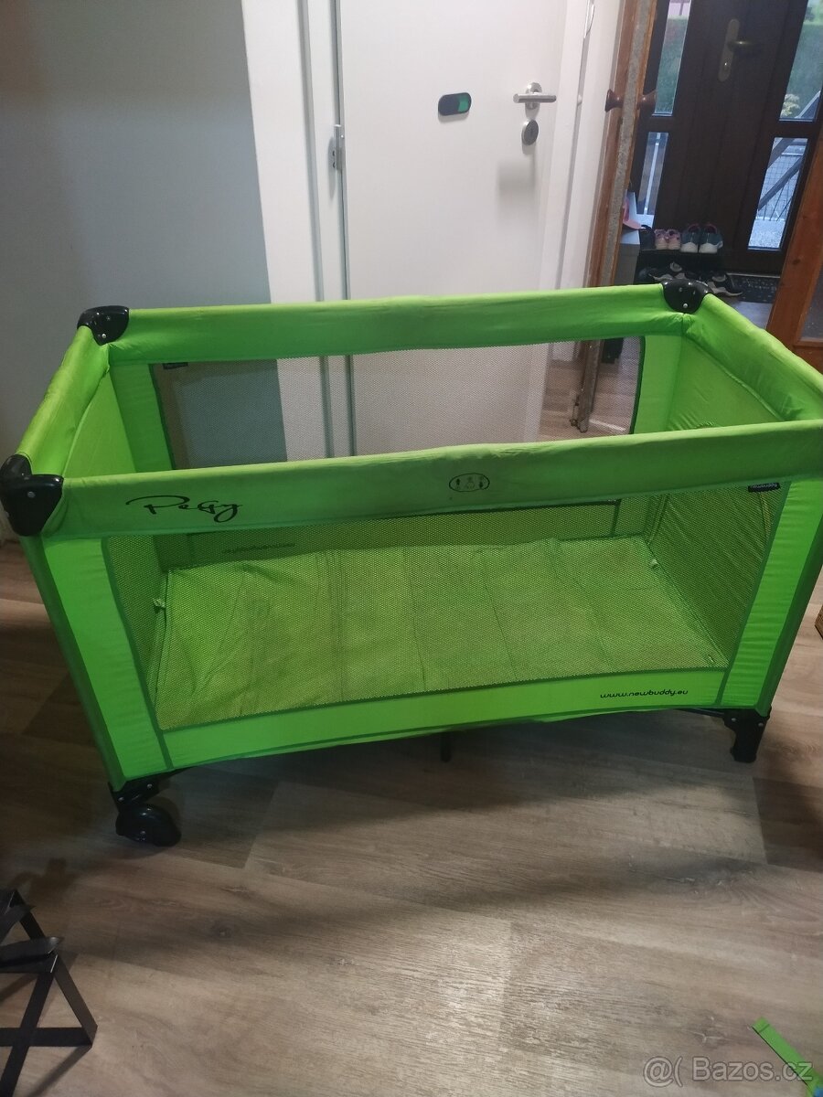 Cestovní postýlka