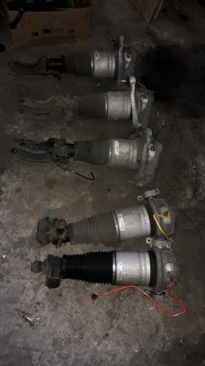 přední zadní měch tlumič vw touareg audi q7 cayenne pravý
