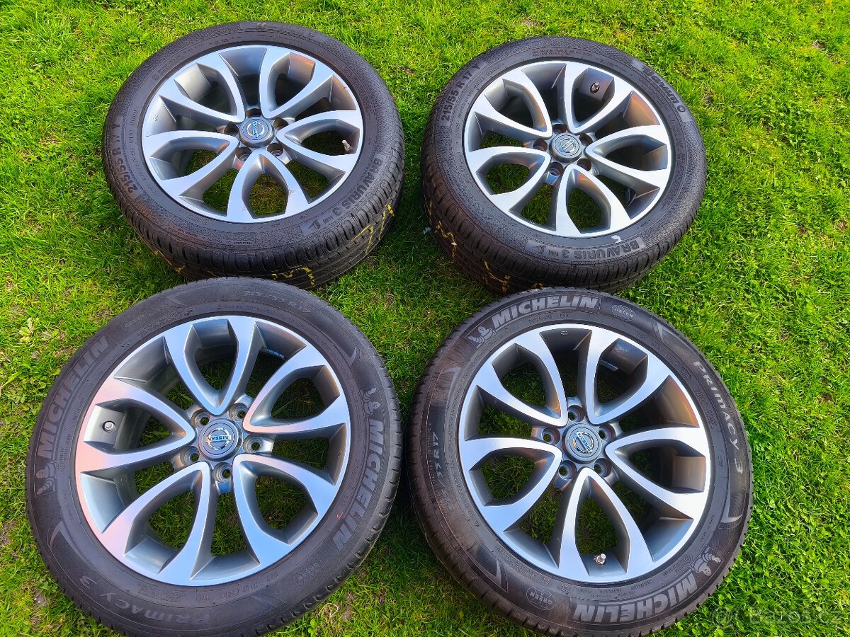 Letní sada Nissan Juke Qashqai r17 5x114,3 215/55/17