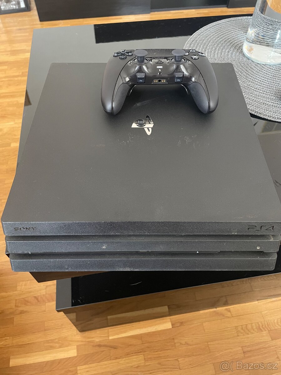 PS4 PRO