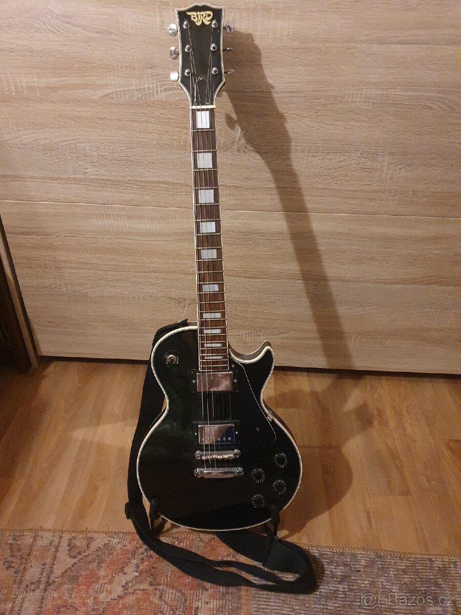 REZERVOVANO „Bird“, vintage japonská elektrická kytara