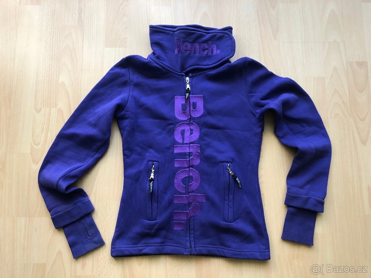 Mikina zn. BENCH - vel. S