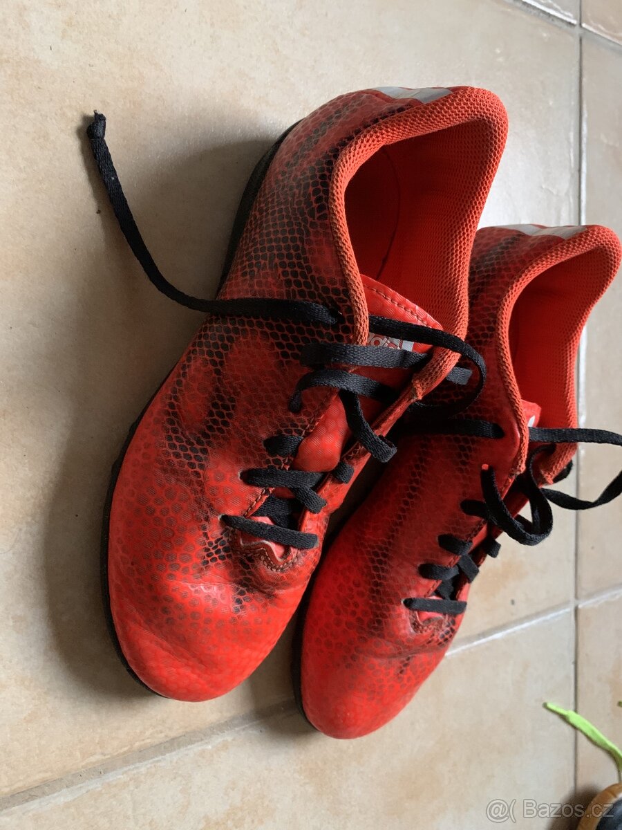 prodam turfy adidas predator 35