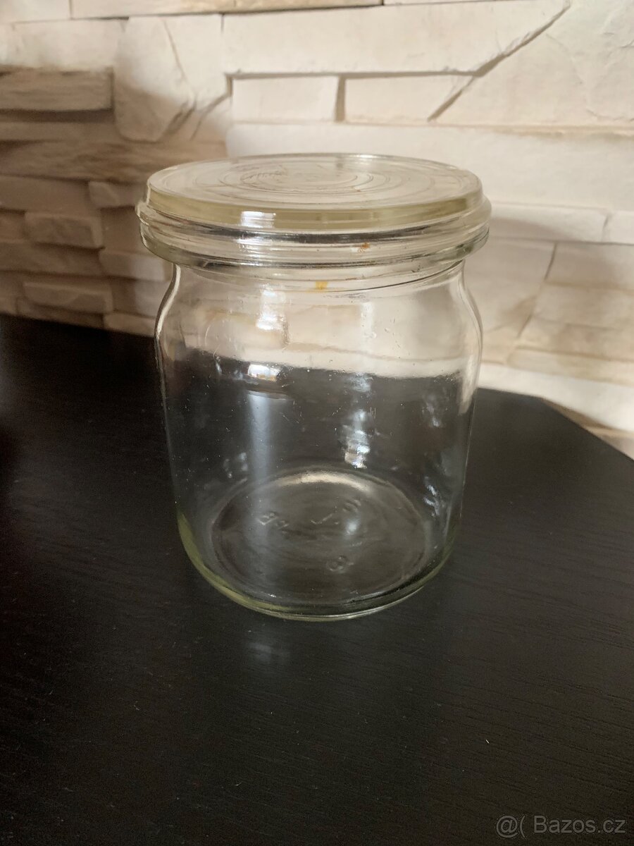 Staré zavařovací sklenice