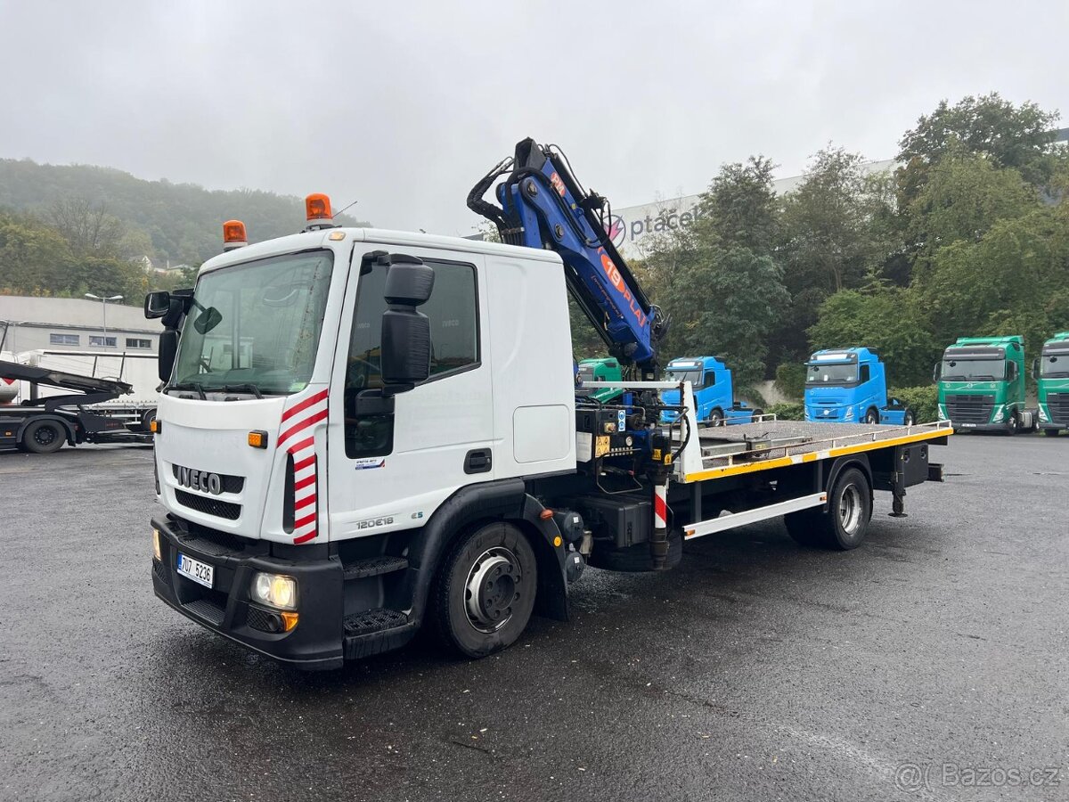 odtahový speciál Iveco Eurocargo 120E18 hydraulická ruka