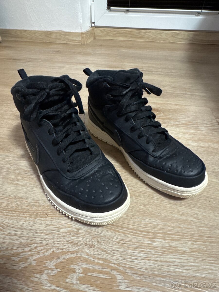 Zimní boty NIKE vel. 41