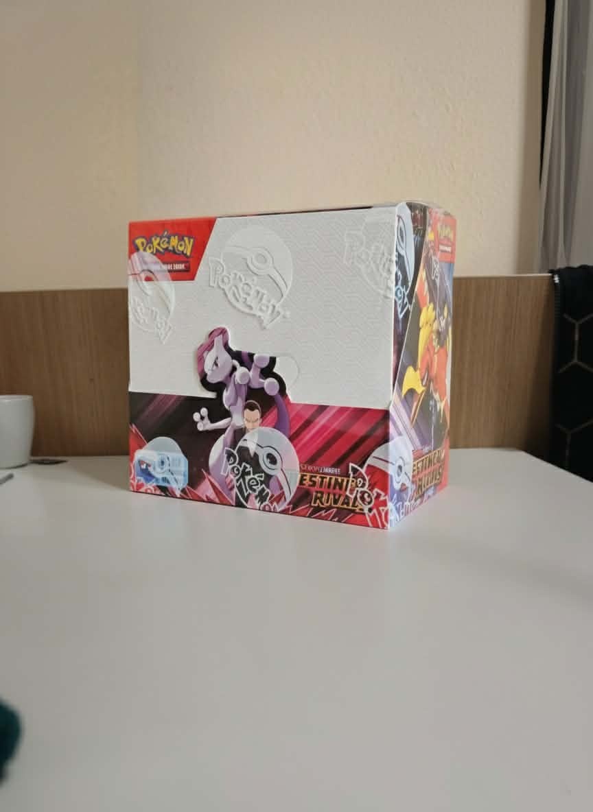 Prodám kartičky Pokémon 561kusu plus funko cena 1000