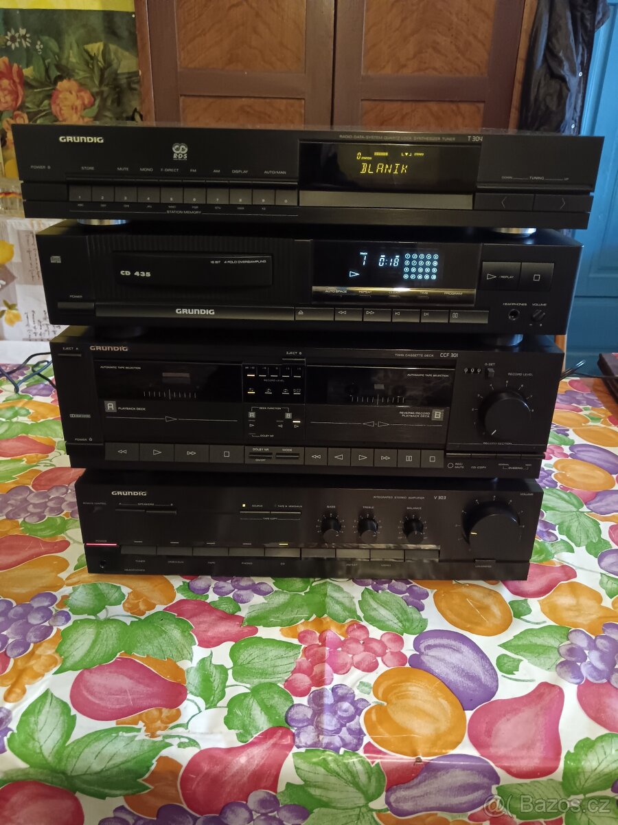 Grundig CD,Tuner,Tape deck,Zesilovač+2xdálkový ovladač