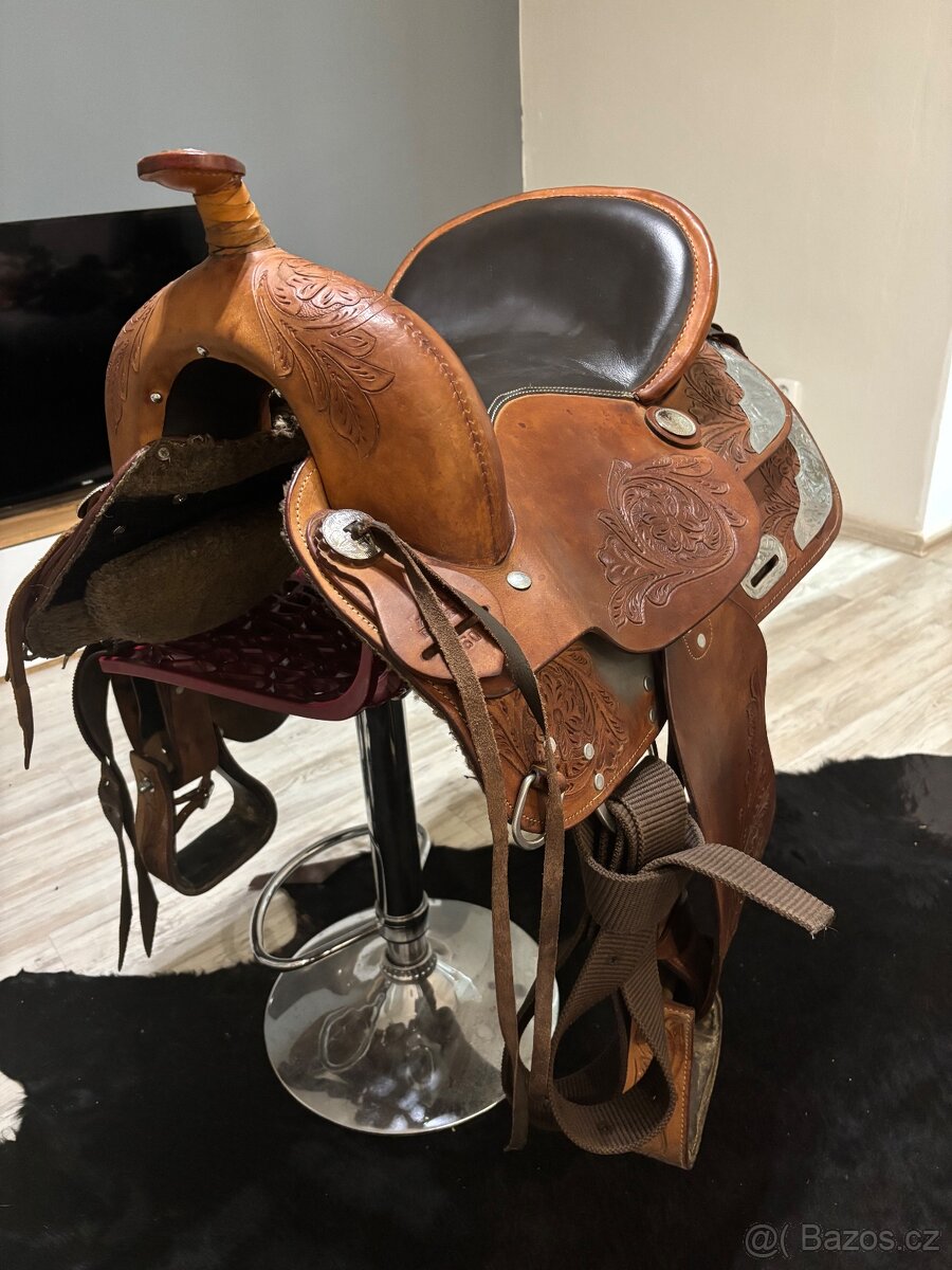 Westernové sedlo bezkostrové