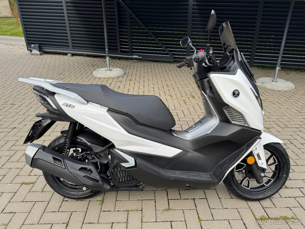Voge SR1 125i GT - bílý