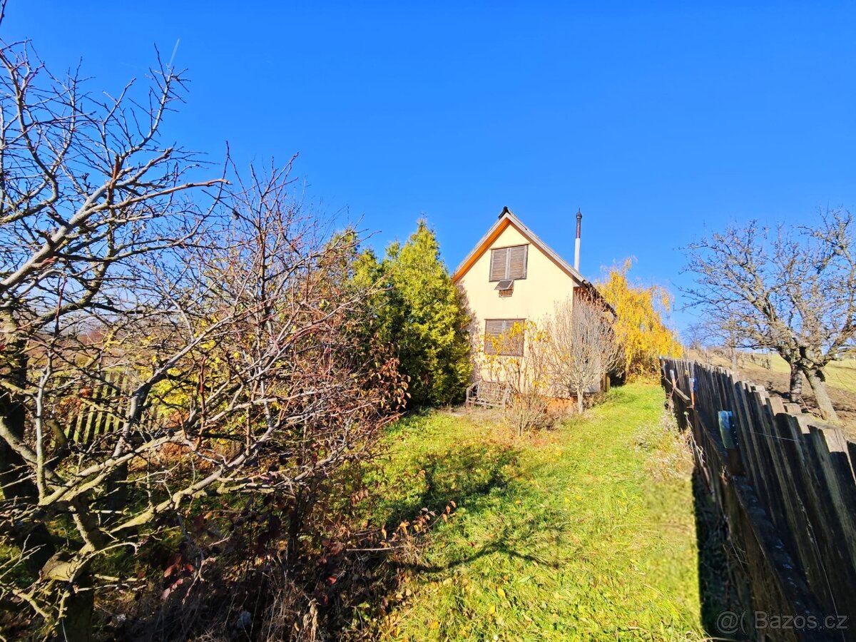Prodej zahrady 1.965m2 s chatkou, Strážnice