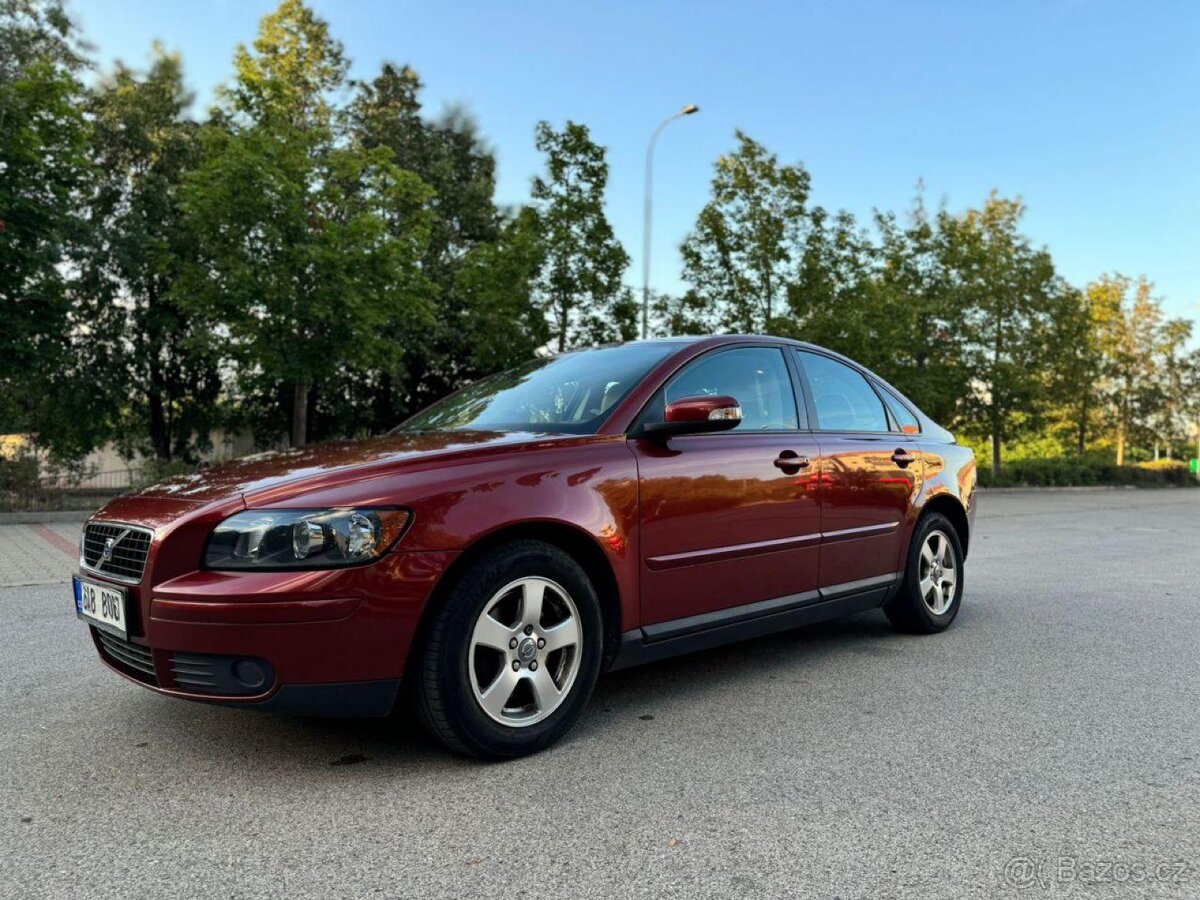 Volvo S40
