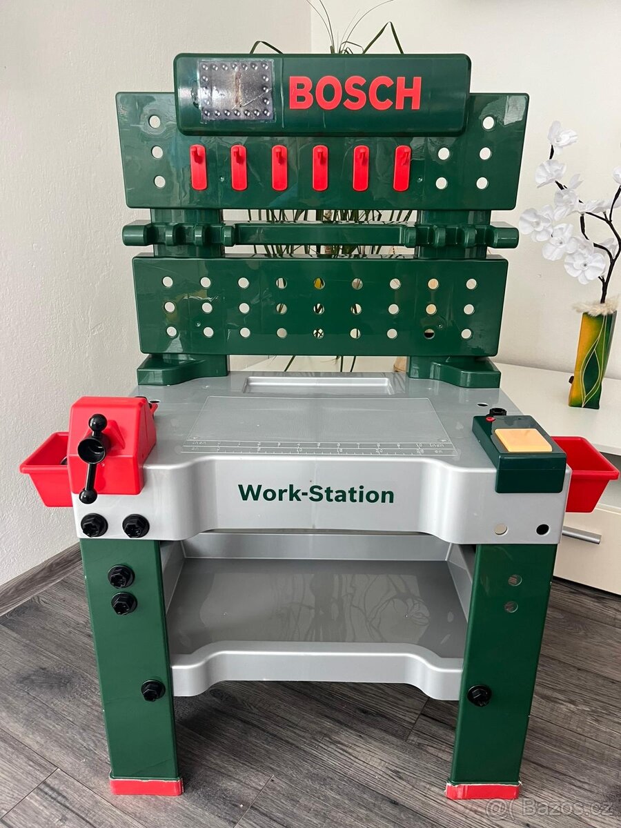 Dětský pracovní stůl Bosch