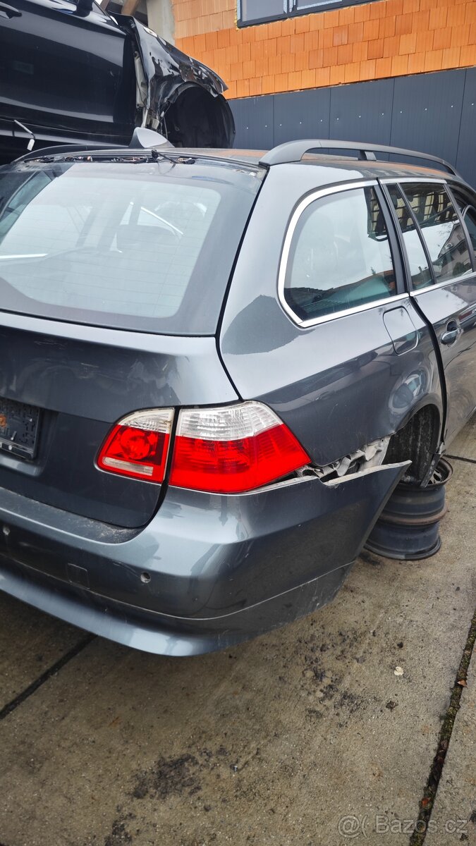 Bmw e 61 523i n52
