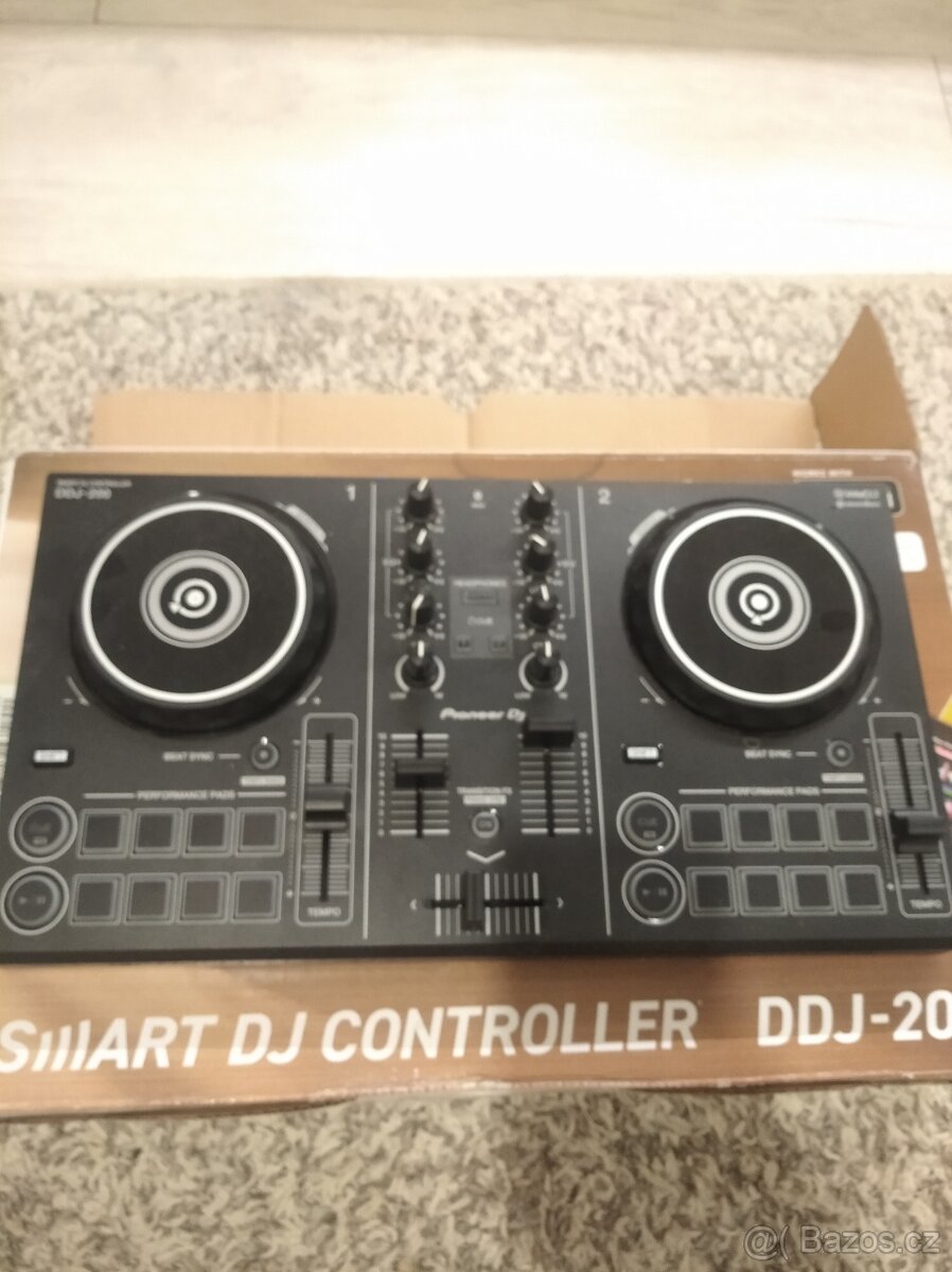 Pioneer DJ DDJ-200