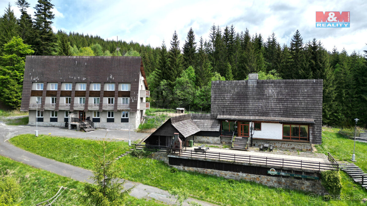Prodej hotelu, penzionu, 900 m², Bílá