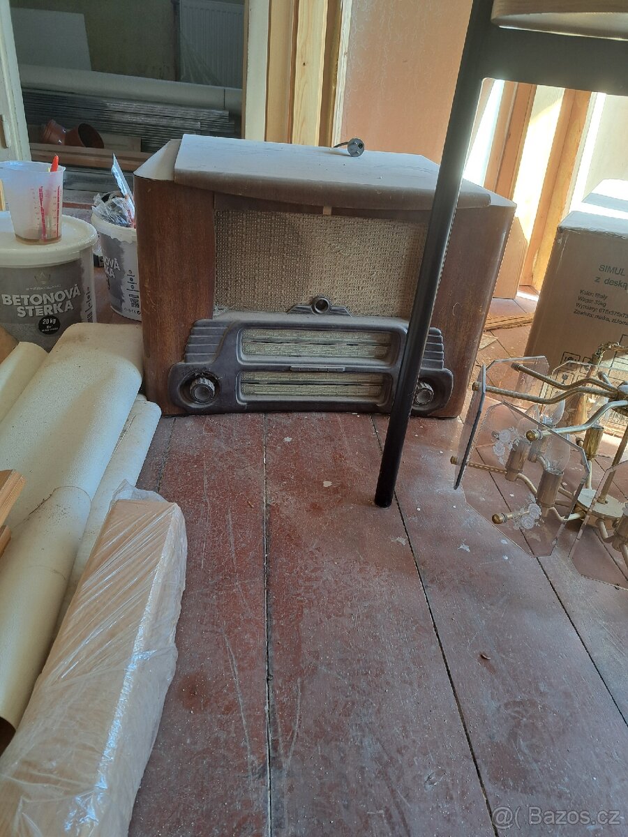 Gramoradio Tesla