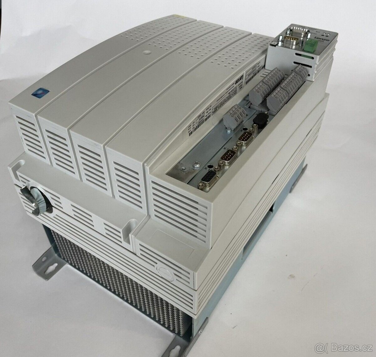 Měnič Lenze typ EVS9328-EIV004 33.9328IE.7D.72.V004