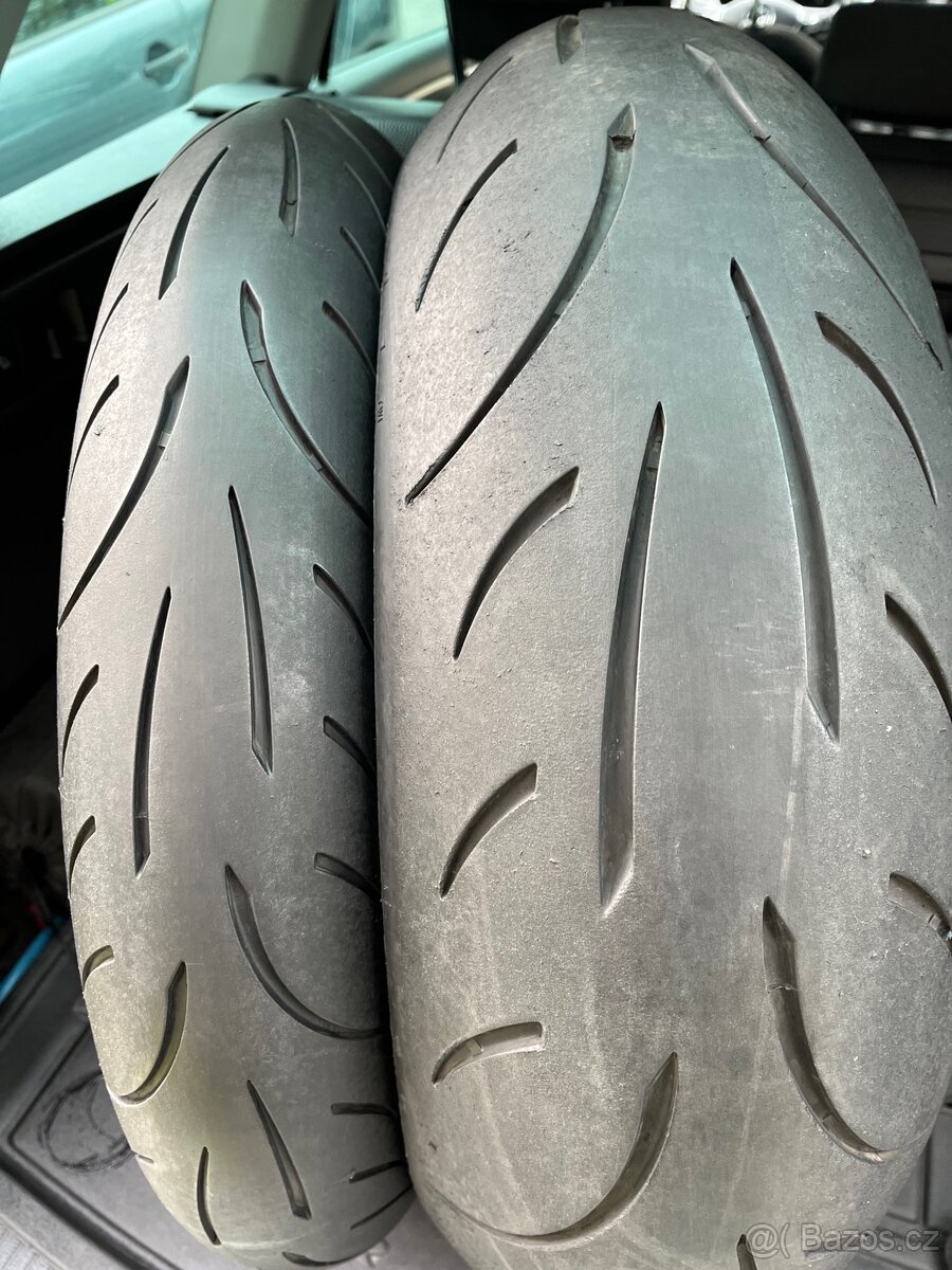 Metzeler M9RR 120/70 a 180/55 sada