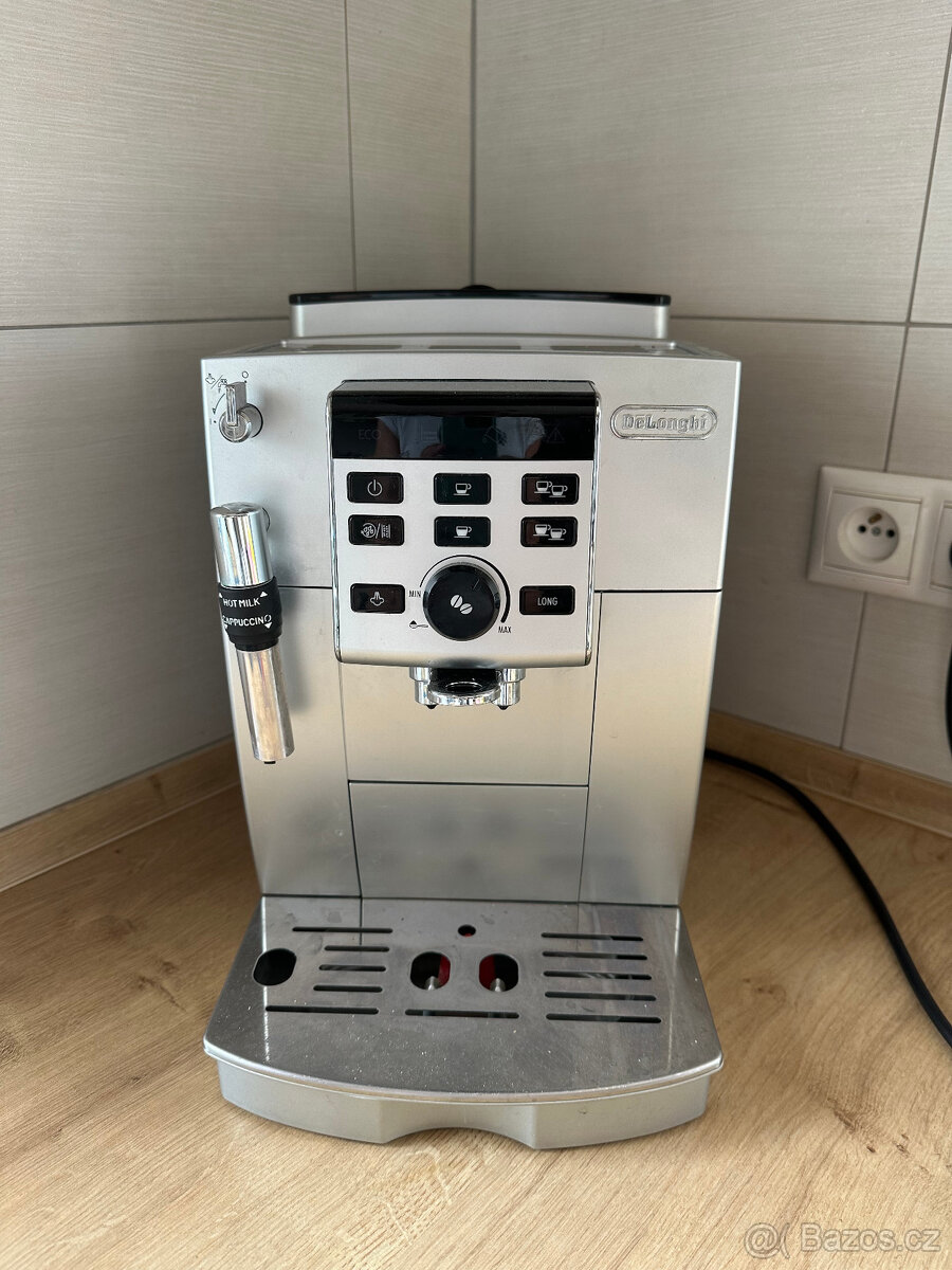 Plnoautomatický kávovar DeLonghi ECAM 23.120 - TOP