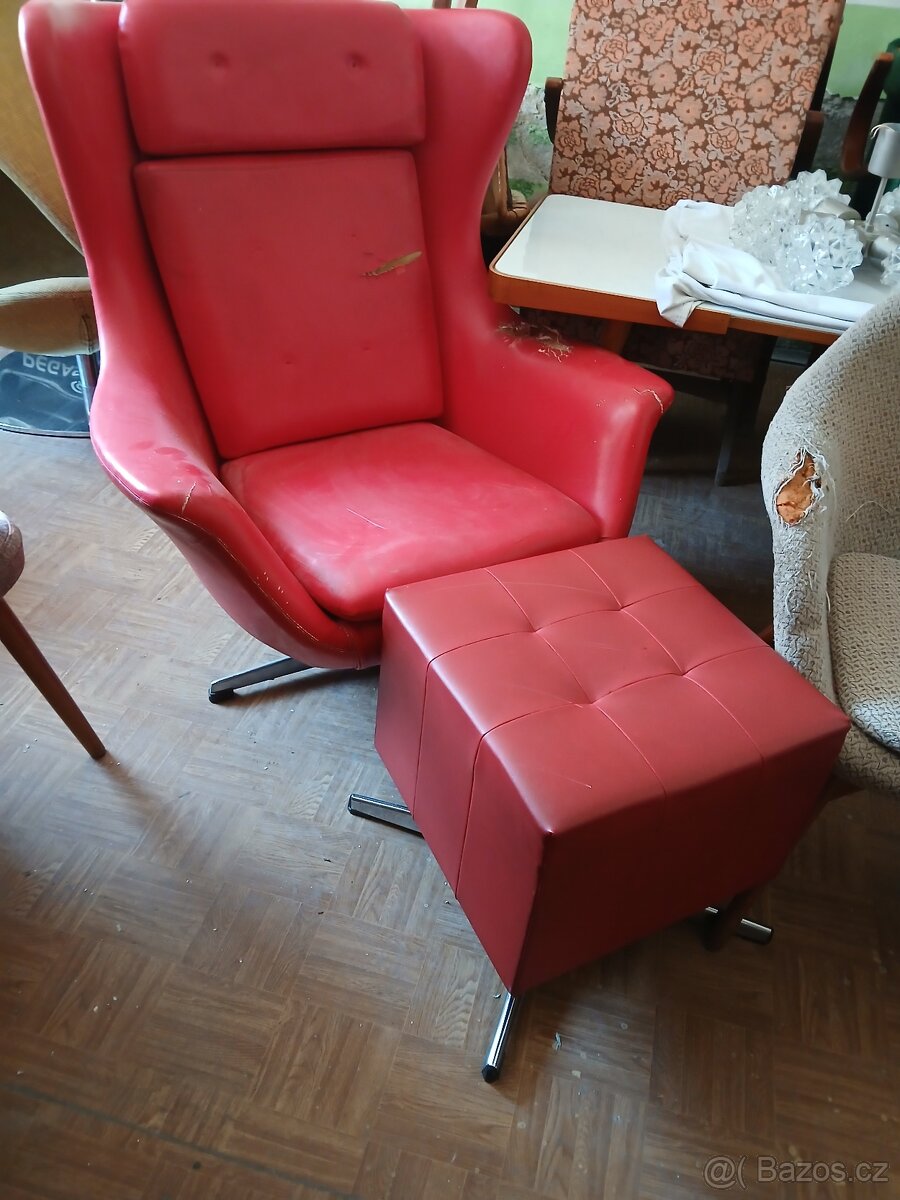 Retro otočný ušák U.P závody Rousínov