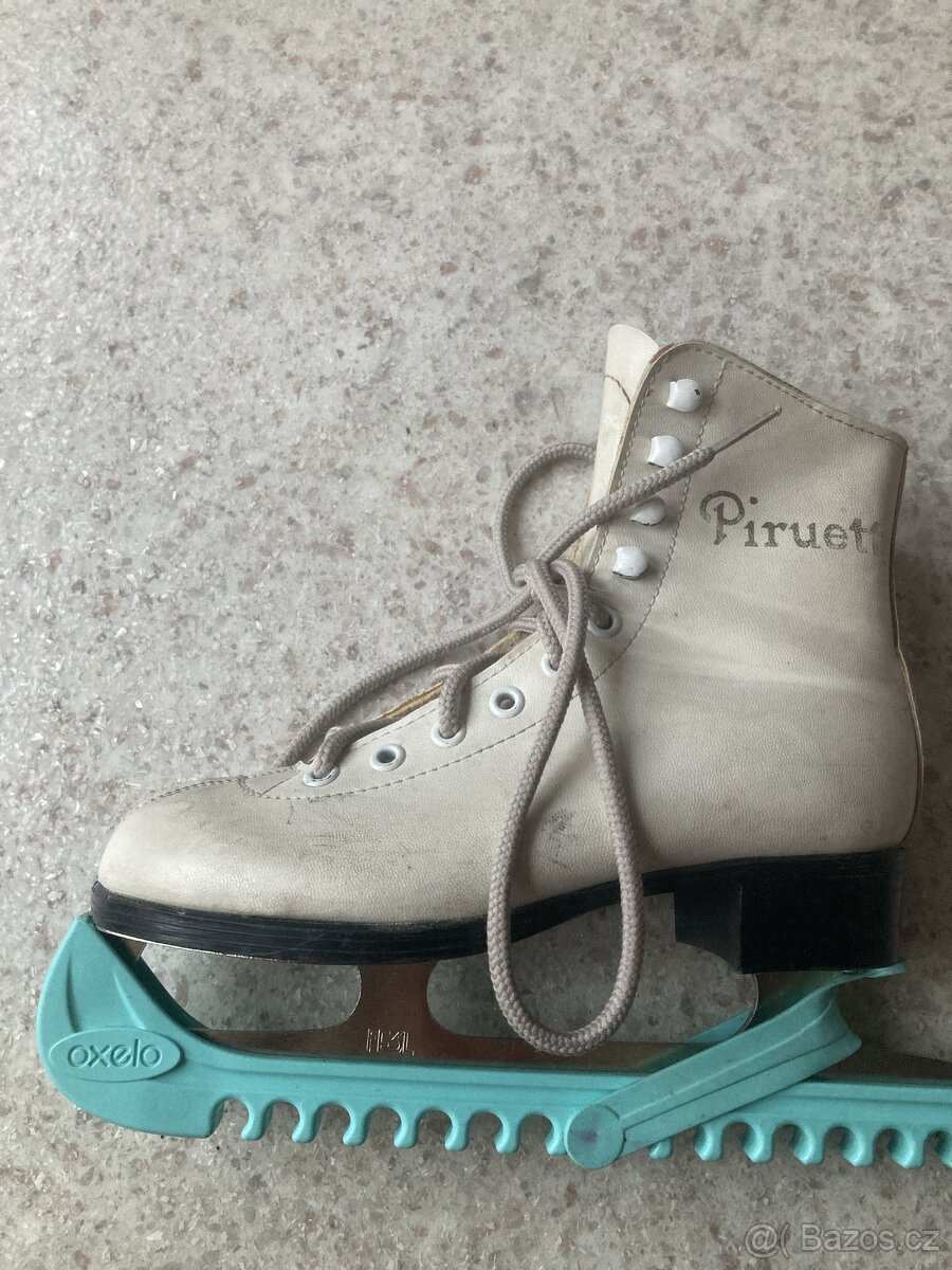 divci brusle Piruet