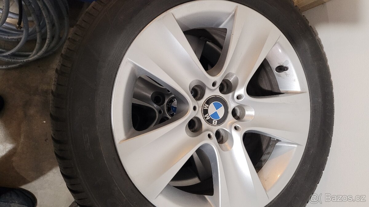 BMW 17" Kola style 327 Zimní pneu 225/55 r17 Runflat