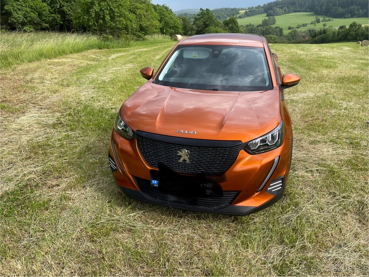 Prodám Peugeot 2008 1.2 96kw r.v.2020