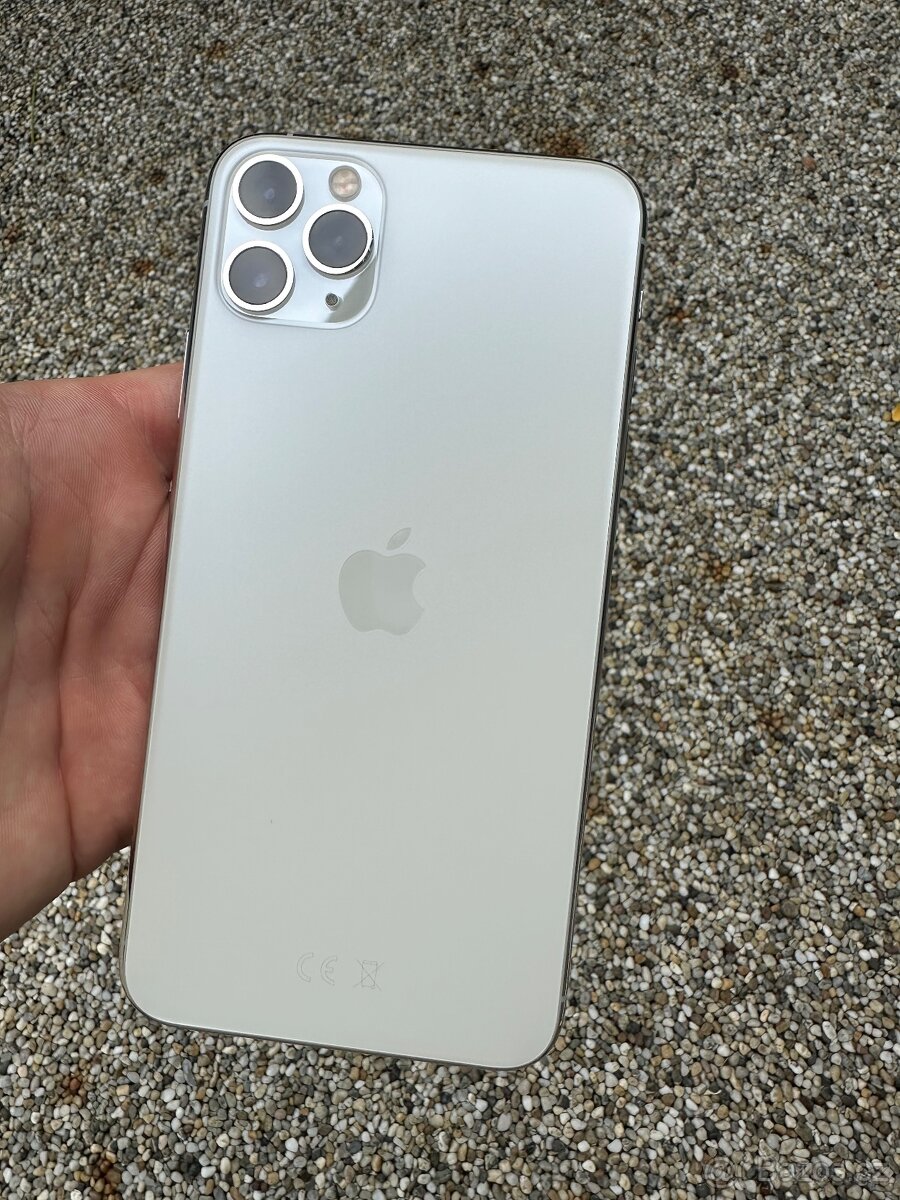 iPhone 11 512GB - baterie 100%