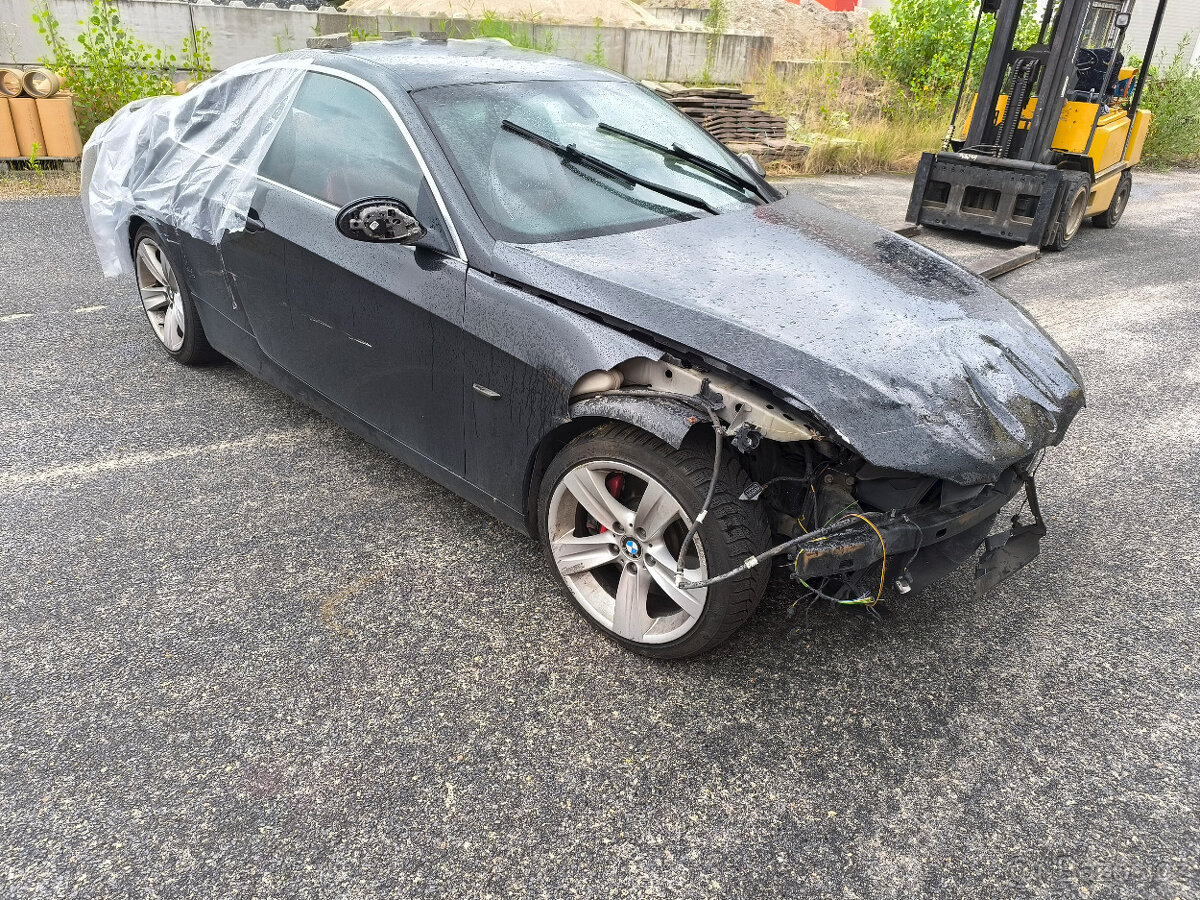 Bmw e92 330d 170kw veškeré náhradní díly z vozu