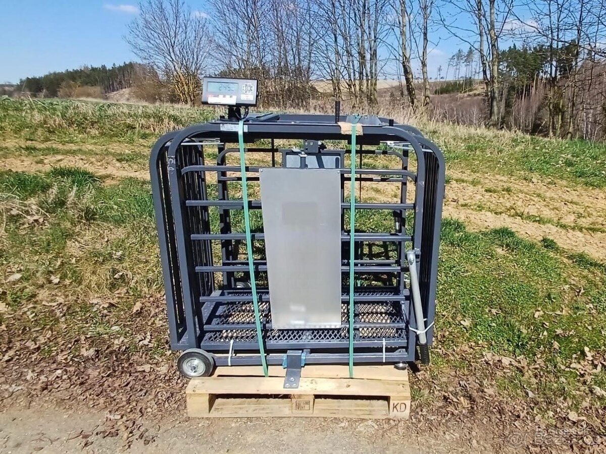 Fixační klec s váhou pro ovce a kozy