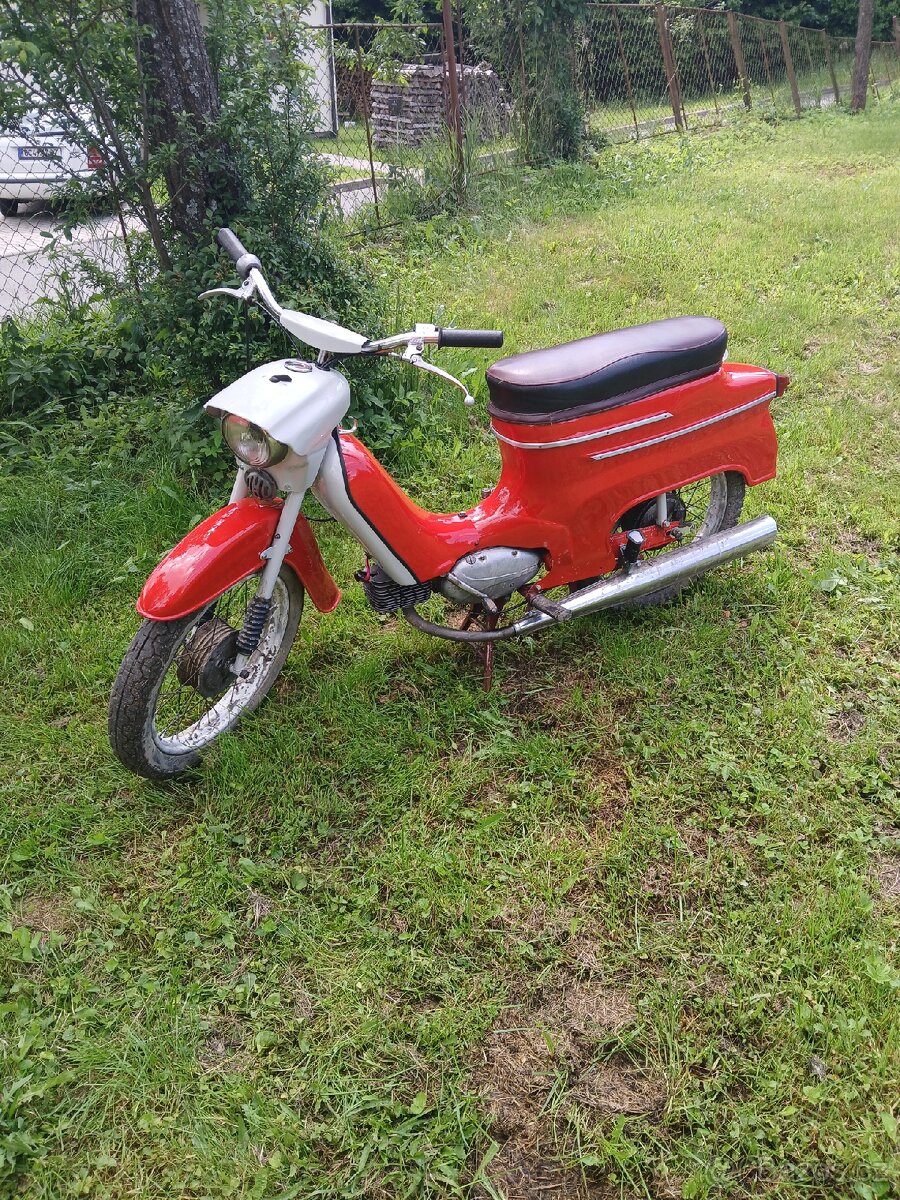 Jawa pionýr