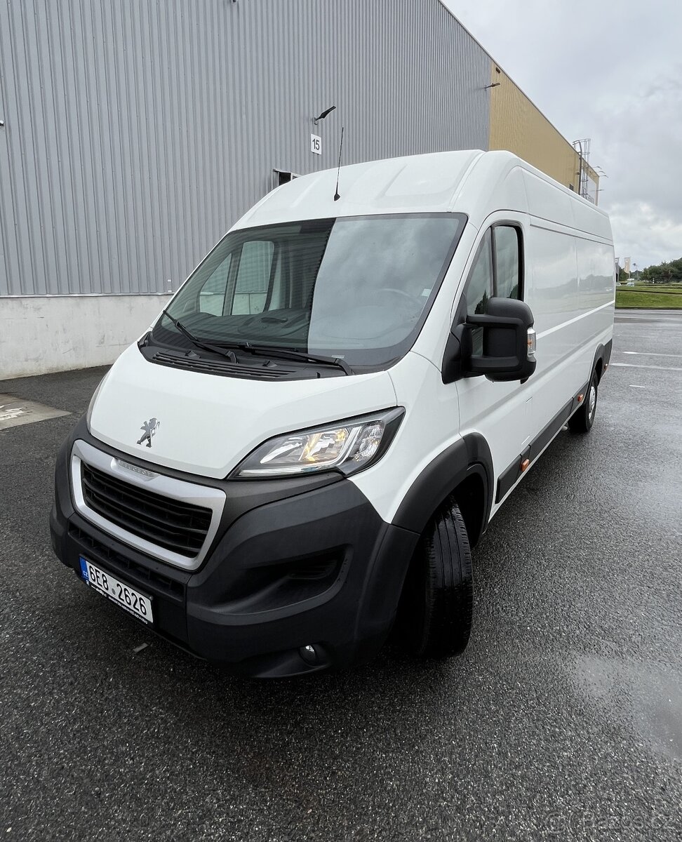 K pronájmu dodávka Peugeot Boxer velikost L4H2