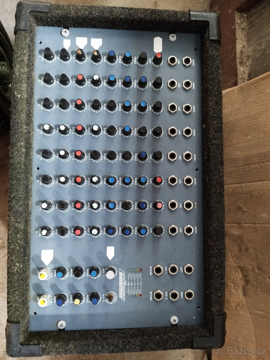 Mixážní pult Loceso na díly nebo opravu