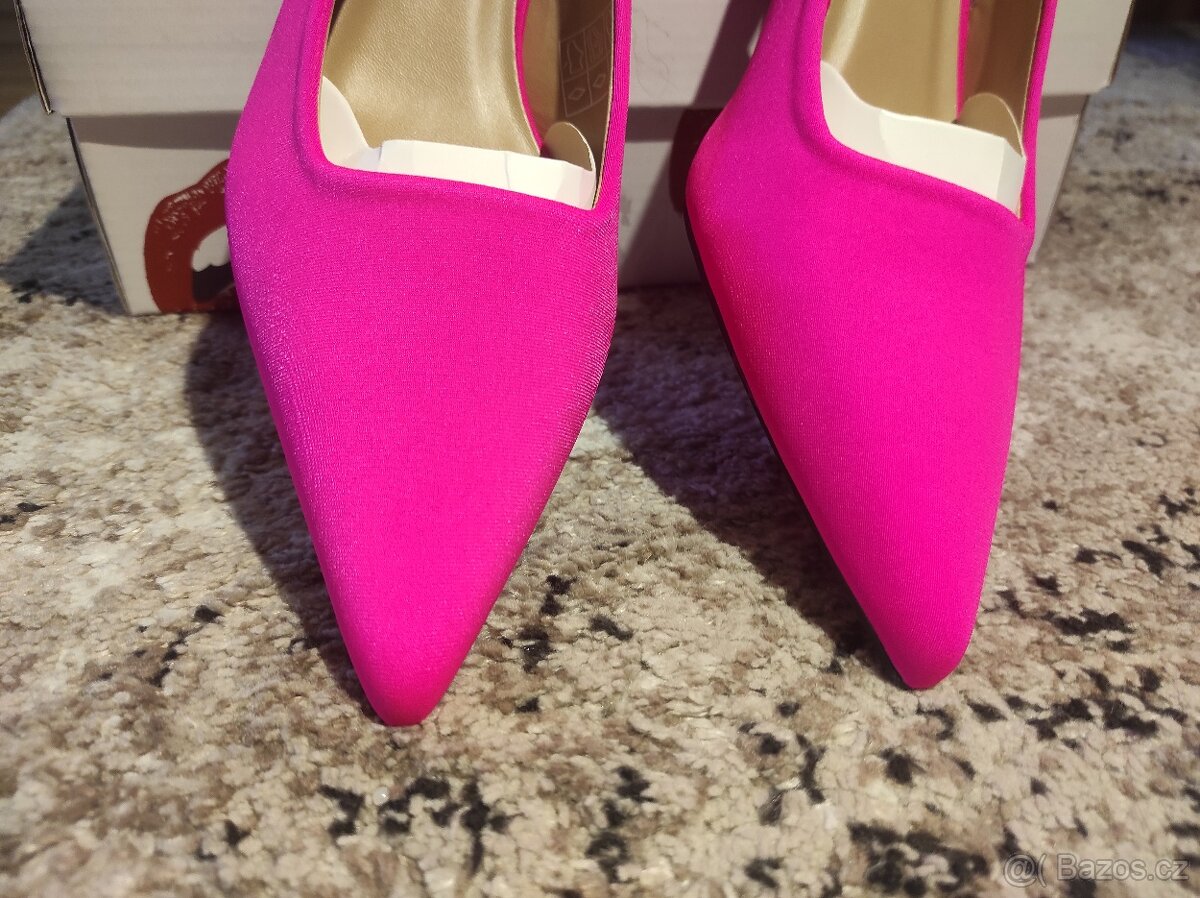 Prodám dámské lodičky viz foto velikost 40 nové