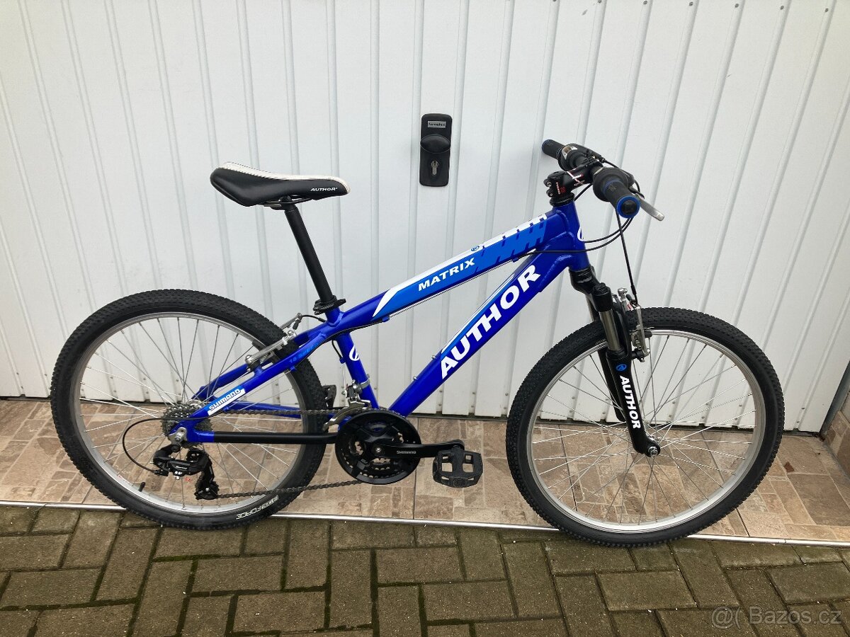 DĚTSKÉ KOLO 24 AUTHOR