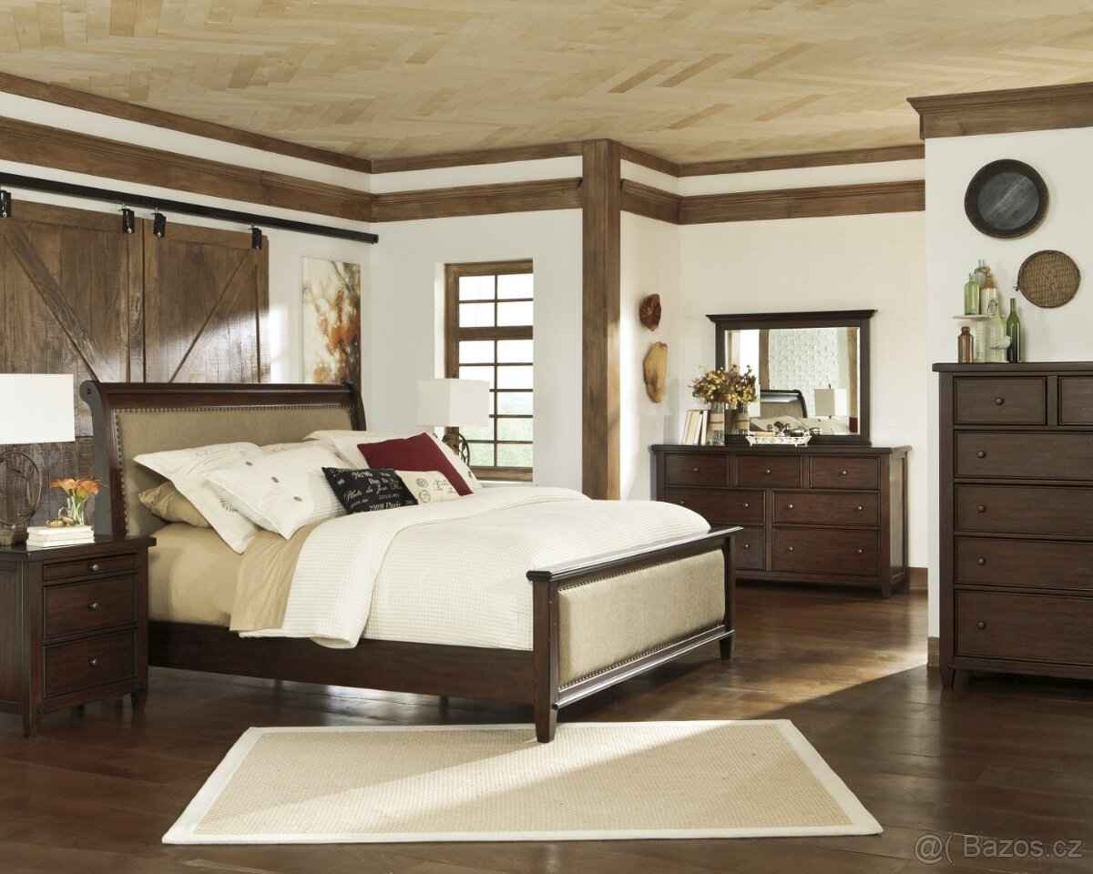 Luxusní ložnice ve venkovském stylu