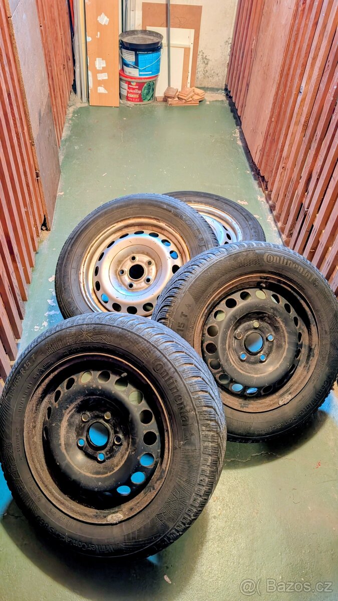 VW ocelové disky 15" + starší pneu