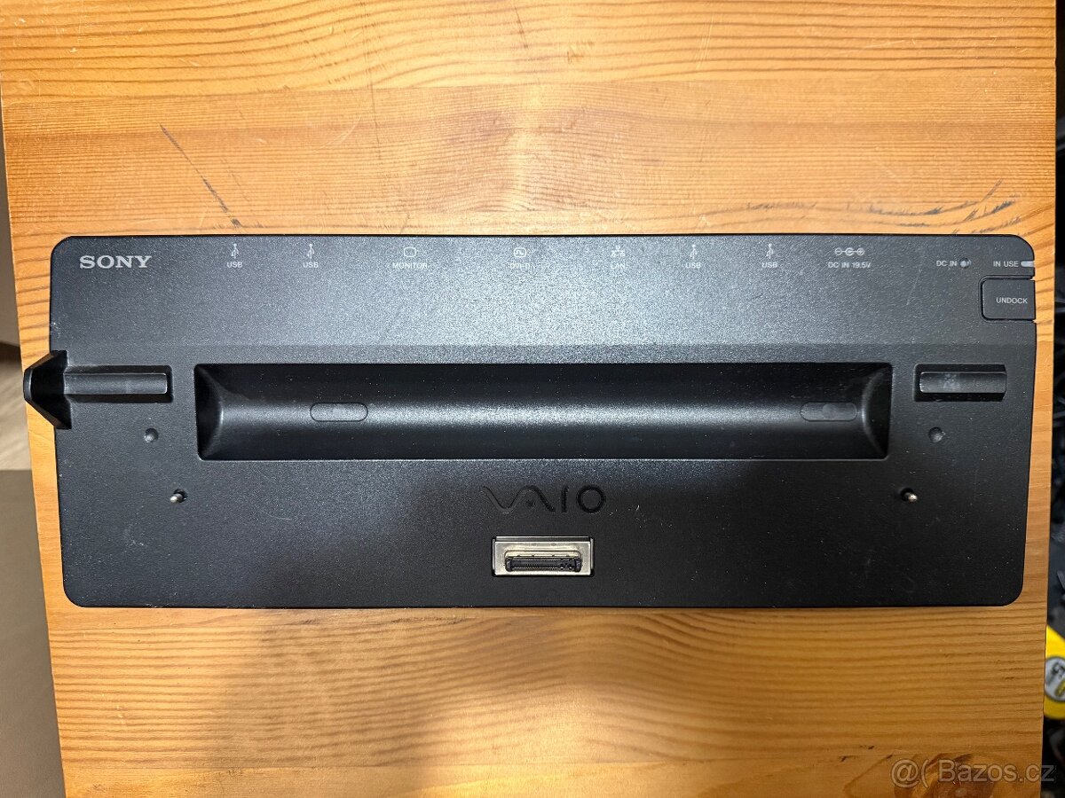 dokovací stanici Sony VGP-PRS10