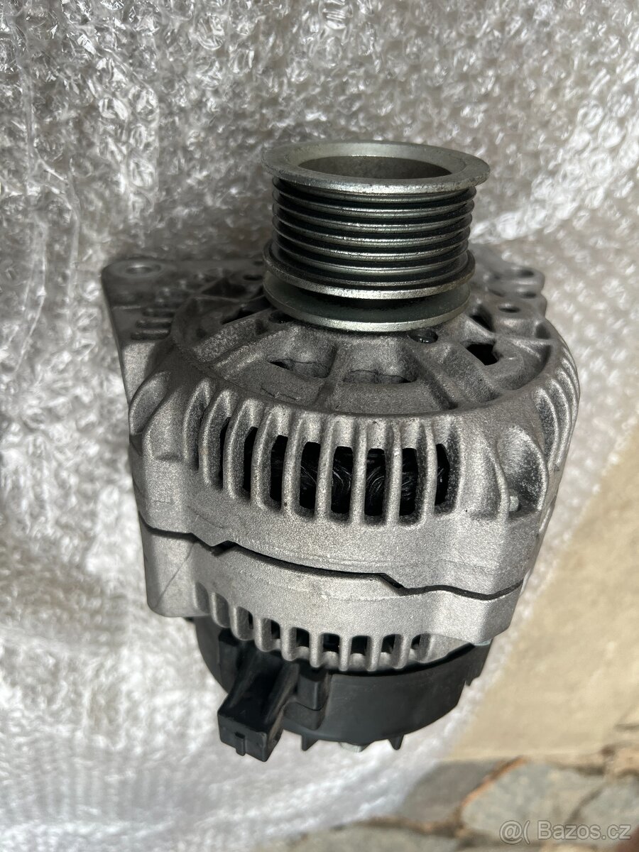 zánovní alternator škoda octavia felicia