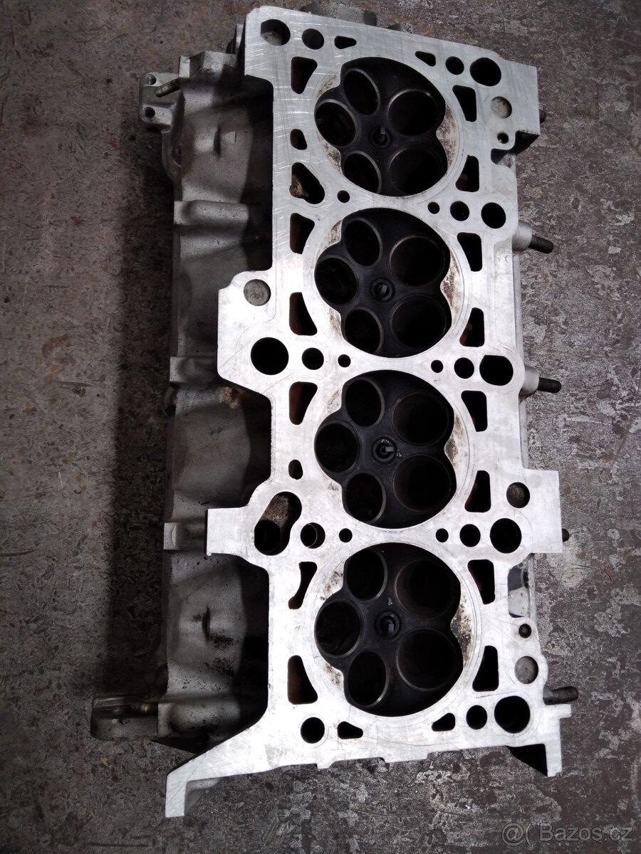 Hlava VW AEB 1.8 T 20 V