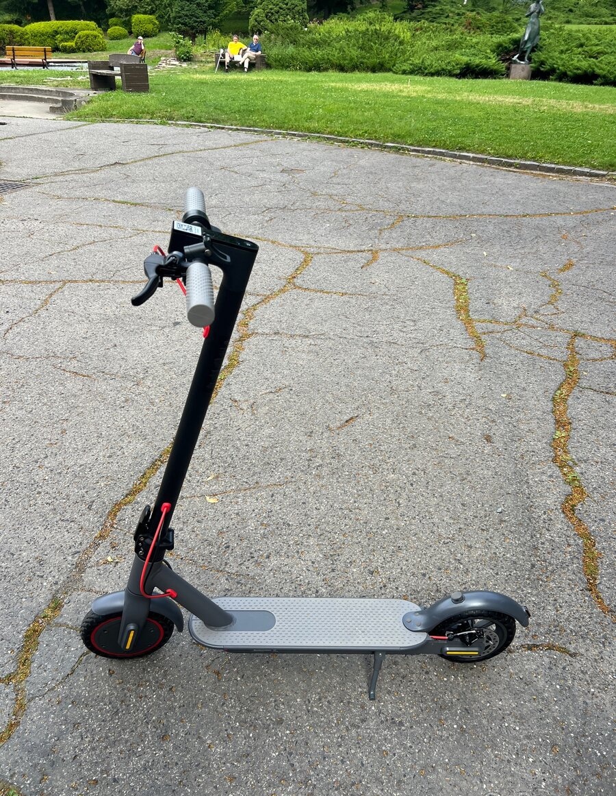NOVA - Elektricka kolobezka - 350W - 30KM/h