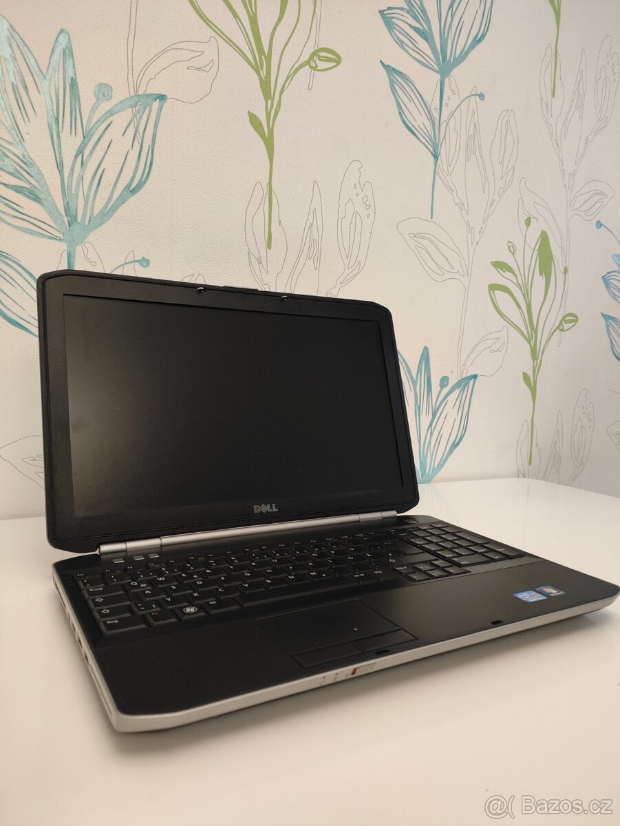 Dell e5520 i5/4 Gb Ram/SSD 512 Gb