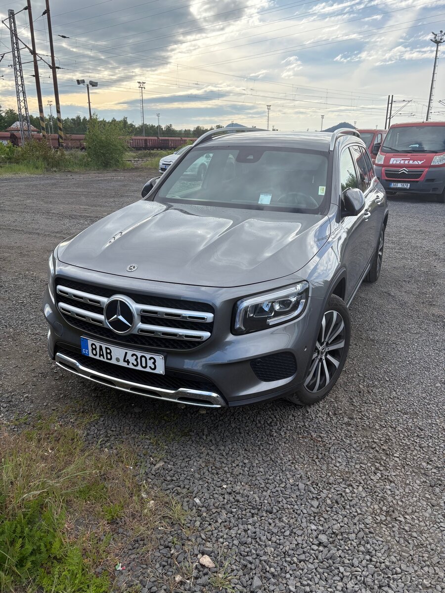 Mercedes GLB